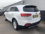Kia Sorento 2.2 CRDi 4WD VAN ExecutiveLine Limited Automaat Kia Sorento 2.2 CRDi 4WD VAN  ExecutiveLine Limited Automaat Grijskenteken incl: Lederen stoelen, Stuurwiel en stoel verwarming, Navigatie, Parkeerhulpcamera, LM velgen.