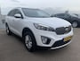 Kia Sorento 2.2 CRDi 4WD VAN ExecutiveLine Limited Automaat Kia Sorento 2.2 CRDi 4WD VAN  ExecutiveLine Limited Automaat Grijskenteken incl: Lederen stoelen, Stuurwiel en stoel verwarming, Navigatie, Parkeerhulpcamera, LM velgen.
