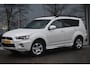 Mitsubishi Outlander OUTLANDER 2.2 Di 4WD GEEL KENTEKEN Leder, navi, camera, trekhaak