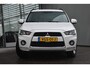 Mitsubishi Outlander OUTLANDER 2.2 Di 4WD GEEL KENTEKEN Leder, navi, camera, trekhaak