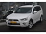 Mitsubishi Outlander OUTLANDER 2.2 Di 4WD GEEL KENTEKEN Leder, navi, camera, trekhaak