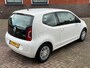 Volkswagen Up! 1.0 move up! BlueMotion. | NAVIGATIE | BLUETOOTH |