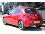 Mazda 2 1.5 e-SkyActiv-G 90 Homura Aka , Apple Carplay, LMV 16 Inch, Zwart Dak, Camera, PDC, Clima, Cruise, Stuur/Stoelverwarming, BSM, LKA