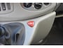 Opel Vivaro 2.5CDTi | Rolstoelbus | 9 persoons