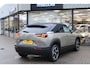 Mazda MX-30 e-SkyActiv R-EV 170 Makoto , Demovoordeel € 16.800,-, Automaat, Premium Pack, Navi, Adap.Cruise, Bose, Clima, Apple Carplay, 360 Camera, PDC, HUD, Stoelverwarming, 18" LMV