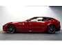 Ferrari FF 6.3 V12 HELE ROSSO MARANELLO + LED STUUR + CARBON INTERIEUR + LIFT V&A + 3 X CAMERA + DVD SCHERMEN + CRUISE CONTROL + NAVIGATIE + BLUETOOTH + JBL AUDIO + STOELVERWARMING&-KOELING + AFS + FRONT PPF + 20" LM-VELGEN!!