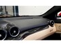 Ferrari FF 6.3 V12 HELE ROSSO MARANELLO + LED STUUR + CARBON INTERIEUR + LIFT V&A + 3 X CAMERA + DVD SCHERMEN + CRUISE CONTROL + NAVIGATIE + BLUETOOTH + JBL AUDIO + STOELVERWARMING&-KOELING + AFS + FRONT PPF + 20" LM-VELGEN!!