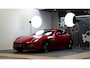 Ferrari FF 6.3 V12 HELE ROSSO MARANELLO + LED STUUR + CARBON INTERIEUR + LIFT V&A + 3 X CAMERA + DVD SCHERMEN + CRUISE CONTROL + NAVIGATIE + BLUETOOTH + JBL AUDIO + STOELVERWARMING&-KOELING + AFS + FRONT PPF + 20" LM-VELGEN!!
