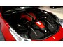 Ferrari FF 6.3 V12 HELE ROSSO MARANELLO + LED STUUR + CARBON INTERIEUR + LIFT V&A + 3 X CAMERA + DVD SCHERMEN + CRUISE CONTROL + NAVIGATIE + BLUETOOTH + JBL AUDIO + STOELVERWARMING&-KOELING + AFS + FRONT PPF + 20" LM-VELGEN!!