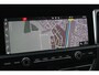 Porsche Macan 2.0 Panoramadak/Adaptive cruise control/Lederen bekleding/Elektr. verstelbare stoelen met geheugen/Navigatie/Achteruitrijcamera/Voor- en achterstoelen verwarmd/Elek. achterklep/Parkeersensoren/Privacy glas/20 inch