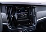 Volvo V90 T6 Recharge AWD Ultimate Bright | Google | Longe Range | Nappa Lederen Bekleding | Ventilatie | Massage | Schuif-/Kanteldak | Head-Up Display |  360 Camera | Harman Kardon Audio | BLIS | Zitverlenging | Stoel-/Stuurverwarming | Getint Glas | Dodehoekdetectie | 19" LM