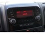 Peugeot Boxer 335 2.2 BlueHDi 140 pk L4 Pro Bakwagen, DAB, laadklep
