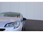 Opel Corsa 1.4 Online Edition Stoel/Stuur Verwarming Automaat