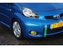 Toyota Aygo 1.0-12V Dynamic Blue Airco, Elektrische ramen, Auto is verlaagd!