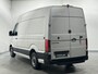 Volkswagen Crafter 2.0 TDI 140 pk L3H3 Navi, Camera, Cruise Control Airco, Laadruimte Pakket, PDC V+A, Geveerde Stoel, 3-Zits