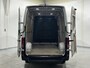 Volkswagen Crafter 2.0 TDI 140 pk L3H3 Navi, Camera, Cruise Control Airco, Laadruimte Pakket, PDC V+A, Geveerde Stoel, 3-Zits