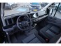 Volkswagen Crafter 35 2.0 TDI L3H3 Exclusive 177PK / 130kW DSG, 3.5 ton, Executive plus pakket, verwarmbare voorstoelen, full map navigatie, bijrijdersbank, adaptieve cruise control (acc), verwarmbare voorruit, automatische airconditioning, achteruitrijcamera (rear view), DAB+, Apple Carplay / Android Auto, front assist, lane assist, elektrisch verstel- en verwarmbare buitenspiegels, BPMvrij
