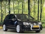 Volkswagen Golf 3.2 R32 | 5 Deurs | 250 PK! | 6 Cilinder | Youngtimer | Leder | 6 Versnellingen | Navigatie | Airconditioning | Parkeersensoren | 18" Lichtmetaal | Xenon | Stoelverwarming |