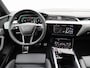 Audi Q8 e-tron S quattro SQ8 115 kWh Navigatie | Camera | Leder | Stoelverwarming | Panorama dak | Cruise Controle |