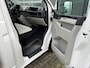 Volkswagen Transporter 2.0 TDI L2H1 150pk Pick-up Euro 6 Airco Cruise Trekhaak 2500kg Navigatie Apple carplay Open laadbak 1e eigenaar Dealer onderhouden p-up Bakwagen Lengte 2 wielbasis 340 cm Lang