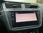 Volkswagen Tiguan 2.0 TSI R 320PK AKRAPOVIC PANO LEER VOL