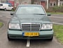 Mercedes-Benz E-klasse 220 Elegance | W124 | NL & NAP | 2e Eigenaar | Schuifdak | Two Tone | Onderhoudshistorie | Schuifdak