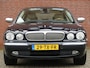 Jaguar XJ 4.2 V8 LWB NL AUTO Schuifdak/PDC/Navigatie