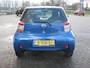 Toyota iQ 1.0 VVTi Comfort Zuinig kompakt autootje in de mooie blauwe kleur!