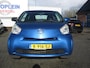 Toyota iQ 1.0 VVTi Comfort Zuinig kompakt autootje in de mooie blauwe kleur!