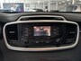 Kia Sorento 3.3 V6 Automaat Dynamic Écht Úniek! 1 Exemplaar van in NL: Heerlijke V6 benzine motor, Automaat, mét trekhaak | 7 zitplaatsen | Cruise control | Airco | Achteruitrij camera | Treeplanken |