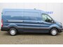 Ford Transit 350 2.0-170pk TDCI L3H2 Trend. AUTOMAAT ! Net ingereden, uit voorraad leverbaar ! Volautm. airco, metallic lak, lane- en side assist, adaptive cruise, navigatie by Apple carplay/Android auto cntrl, bijrijdersbank, USB aansluiting etc.