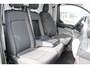 Ford Transit Custom 320 2.0-136pk TDCI L2H1 Limited. NIEUW MODEL ! Overtuig u van de rijkwaliteiten van dit nieuwe model Ford Transit Custom ! Volautm. airco, metallic lak, LM wielen, 3-zits, stoel-, spiegel- en voorraamverw., navigatie, telefoonvoorb., Apple Carplay/Android auto etc.