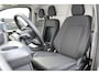 Ford Transit Custom 320 2.0-136pk TDCI L2H1 Limited. NIEUW MODEL ! Overtuig u van de rijkwaliteiten van dit nieuwe model Ford Transit Custom ! Volautm. airco, metallic lak, LM wielen, 3-zits, stoel-, spiegel- en voorraamverw., navigatie, telefoonvoorb., Apple Carplay/Android auto etc.