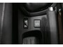 Renault Clio 0.9 TCe Limited Trekhaak - Navi-  Park. sensoren -  Cruise - Keyless entry