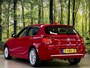 BMW 1-Serie 118i High Executive | Stoelverwarming | Parkeersensoren Achter | Stop/Start systeem | Bluetooth |