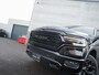 Dodge Ram 1500 5.7 V8 4x4 Crew Cab Limited Night | Multifunctional Tailgate | Digitaal Cluster |Luchtvering |Head-up Display |Rijklaarprijs | STOCK Clearance! Gratis LPG en Cover