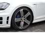 Volkswagen Golf 2.0 TSI R 4Motion - Pano|ACC|Lane assist|Camera|Navi|Sportstuur|Keyless|19"