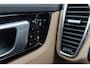 Porsche Cayenne E-Hybrid 3.0 462Pk 8-Aut. | Luchtvering | Panoramadak | Sport-Chrono | BOSE-Sound | Leder | 21''