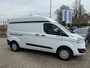 Ford Transit Custom 330 2.2 TDCI L1H2 Trend AIRCO / CRUISE / NAVI / TREKHAAK / PARKEERSENSOREN V+A 6 BAK