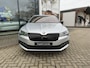 Skoda Superb Combi 1.5 TSI ACT Sportline Business 150PK AUTOMAAT | Panoramadak | Trekhaak | 19" | Elektrisch verstelbare voorstoelen
