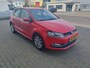 Volkswagen Polo 1.2 TSI Highline, LM Velgen, Rood, 5 Deurs