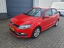Volkswagen Polo 1.2 TSI Highline, LM Velgen, Rood, 5 Deurs