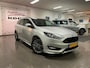 Ford Focus Wagon 1.0 ST-Line * Dealer onderhouden / Navigatie / Cruise control / NL Auto *