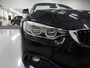 BMW 4-Serie Cabrio 430i High Executive Sport 252pk Zwart Leer Navigatie Bluetooth Nekverwarming Stoelverwarming Head-up display Sportvelgen Stuurverwarming Sportstoelen PDC Boekjes nette staat Airco-ecc