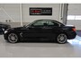 BMW 4-Serie Cabrio 430i High Executive Sport 252pk Zwart Leer Navigatie Bluetooth Nekverwarming Stoelverwarming Head-up display Sportvelgen Stuurverwarming Sportstoelen PDC Boekjes nette staat Airco-ecc