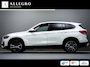 BMW X1 SDrive 18i High Executive Edition (HEAD-UP DISPLAY, TREKHAAK AFNEEMBAAR, NAVIGATIE PROFESSIONAL, STOELVERWARMING, AIRCO)