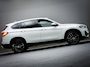 BMW X1 SDrive 18i High Executive Edition (HEAD-UP DISPLAY, TREKHAAK AFNEEMBAAR, NAVIGATIE PROFESSIONAL, STOELVERWARMING, AIRCO)