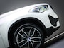 BMW X1 SDrive 18i High Executive Edition (HEAD-UP DISPLAY, TREKHAAK AFNEEMBAAR, NAVIGATIE PROFESSIONAL, STOELVERWARMING, AIRCO)