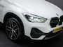 BMW X1 SDrive 18i High Executive Edition (HEAD-UP DISPLAY, TREKHAAK AFNEEMBAAR, NAVIGATIE PROFESSIONAL, STOELVERWARMING, AIRCO)