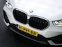 BMW X1 SDrive 18i High Executive Edition (HEAD-UP DISPLAY, TREKHAAK AFNEEMBAAR, NAVIGATIE PROFESSIONAL, STOELVERWARMING, AIRCO)